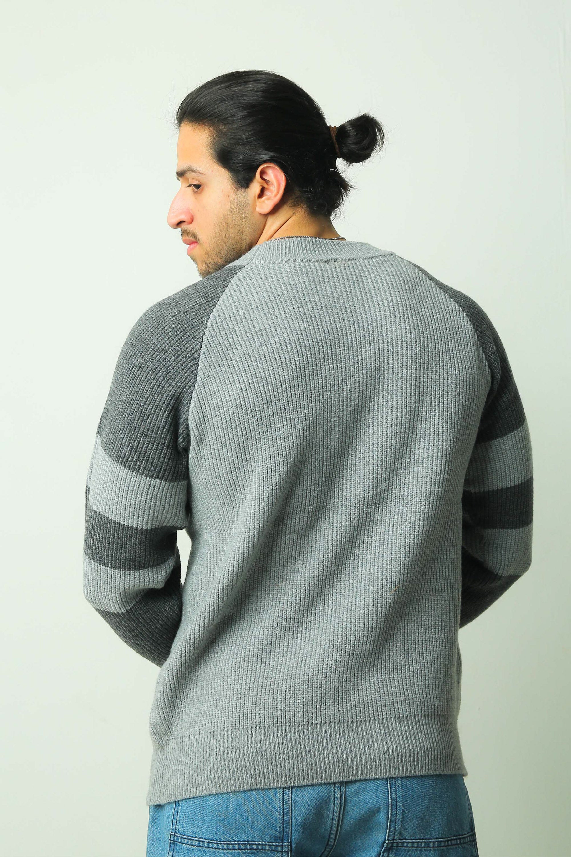 68 Knitted Sweater