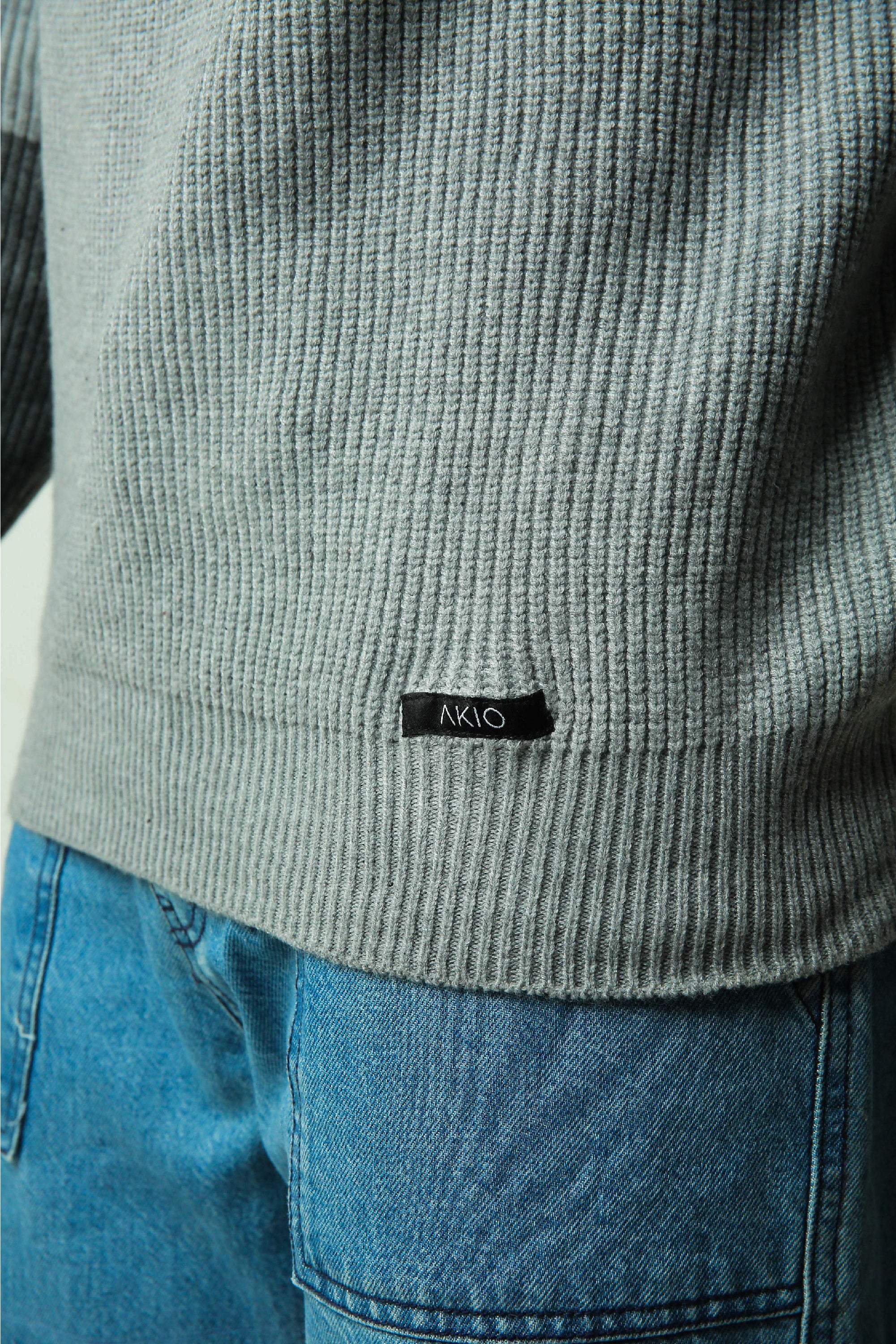 68 Knitted Sweater